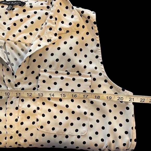 White with black polkadot button down sleeveless dress shirt business casual - Picture 6 of 7